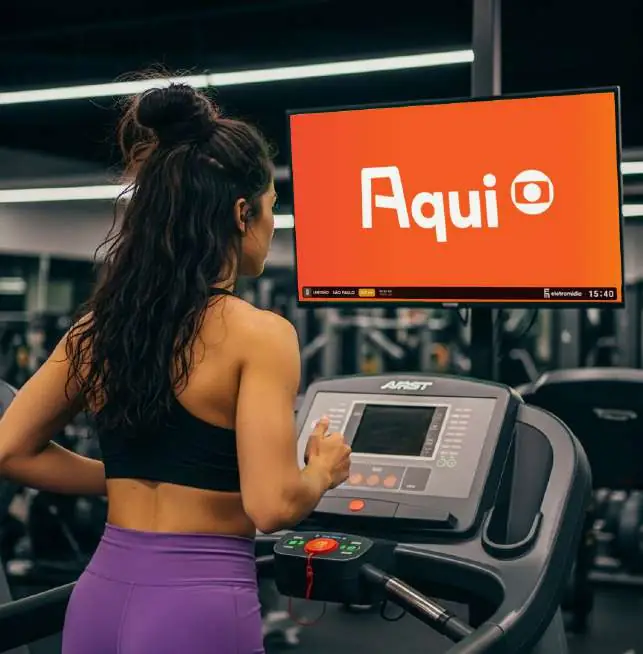 Academia com tela do Aqui ads